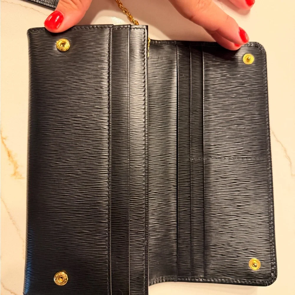 Prada Black Leather Wallet with Removable Card Holder - Picture 2 of 6